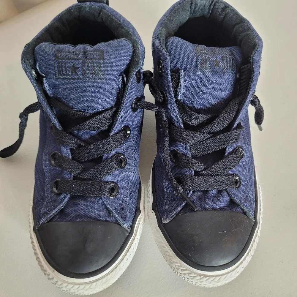 Converse Kids Chuck Taylor All Star Sneaker - Size 1